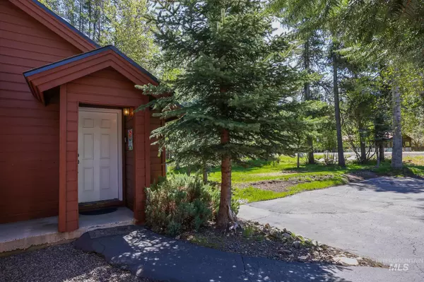 Mccall, ID 83638,141 Stibnite St