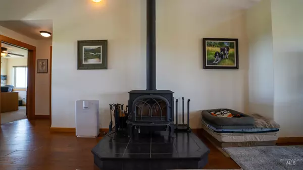 Deary, ID 83823,1040 Zimmerman