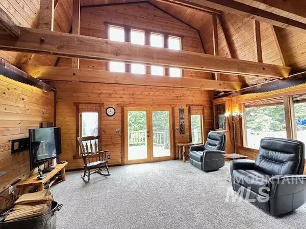 Emida, ID 83861,474 NW Fork Santa Creek Rd.