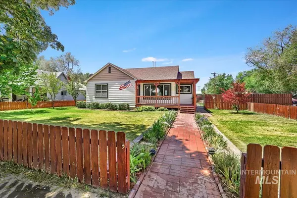 Shoshone, ID 83352,313 North Birch Street