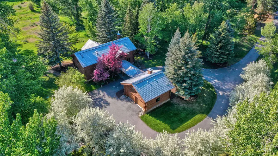 1301 Glen Aspen Dr., Bellevue, ID 83313