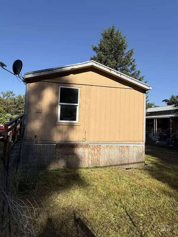 Stites, ID 83552,309 Main Street