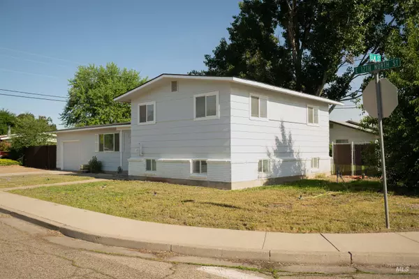 Mountain Home, ID 83647,320 E 12th N