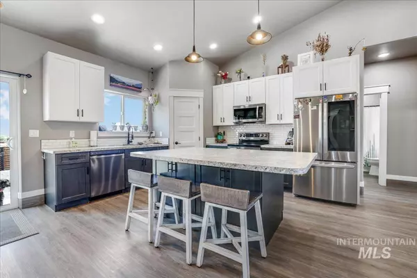 Buhl, ID 83316,1196 E 4325 N