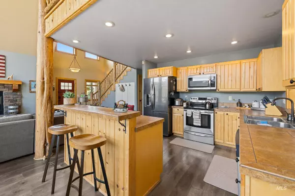 Mccall, ID 83638-0000,1017 Potts Dr