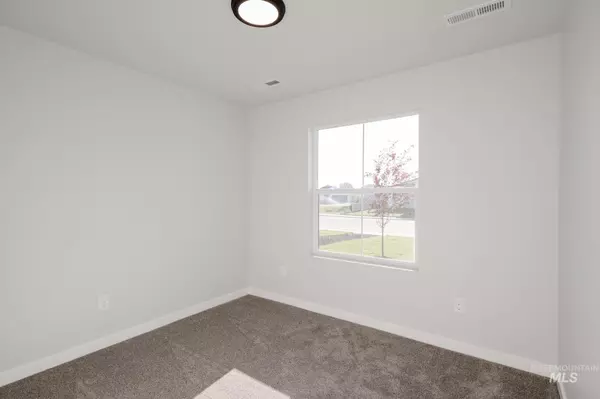 Caldwell, ID 83605,219 Idalou Way