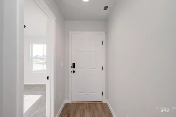 Caldwell, ID 83605,219 Idalou Way