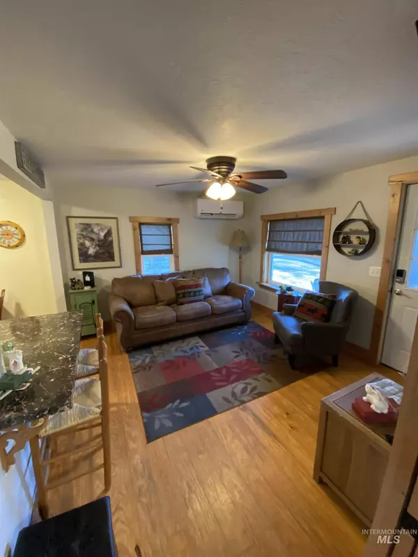 Hagerman, ID 83332,180 E Main St