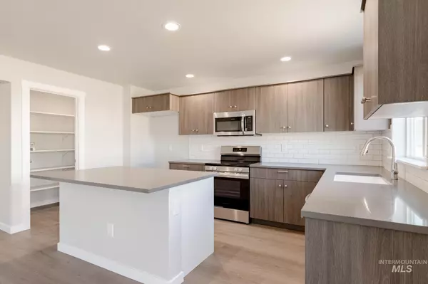 Kuna, ID 83634,2423 W Podrick Ct