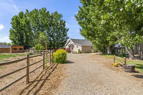 Wilder, ID 83676,19550 Whitecap Ct.