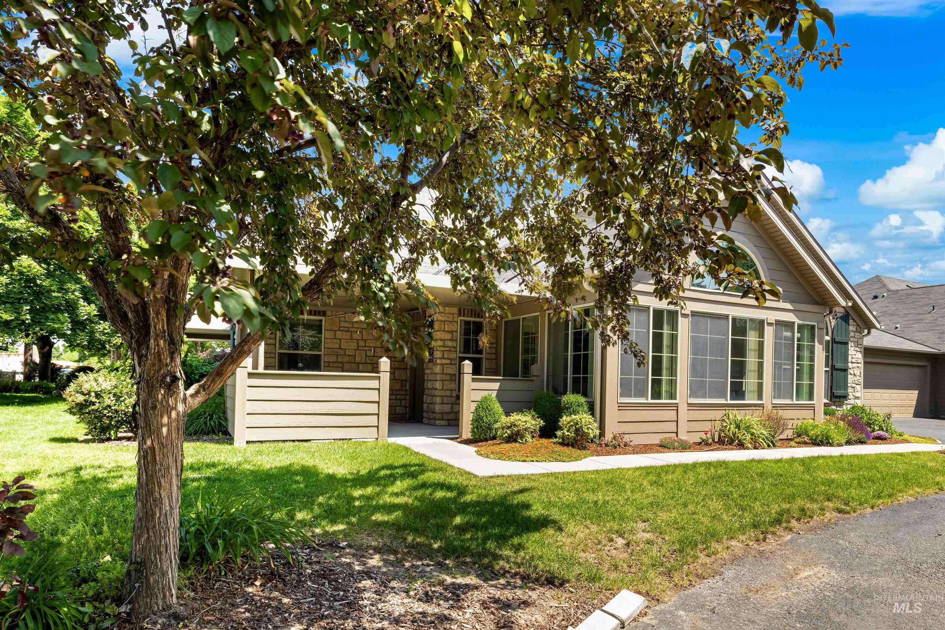 1442 N Mckinney Ln, Boise, ID 83704-8659
