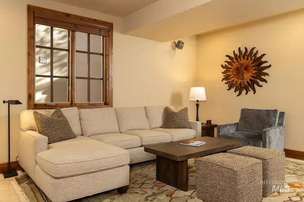 Ketchum, ID 83340,221 Picabo Street