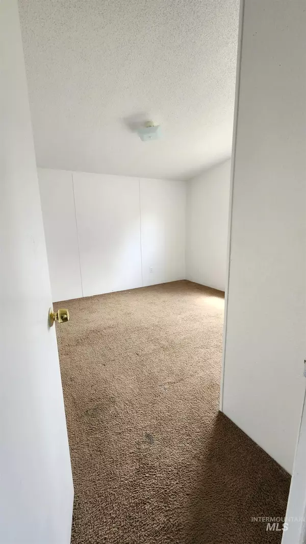 Burley, ID 83318,483 W 47 N