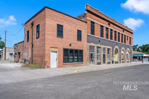 Vale, OR 97918,201 W A St.