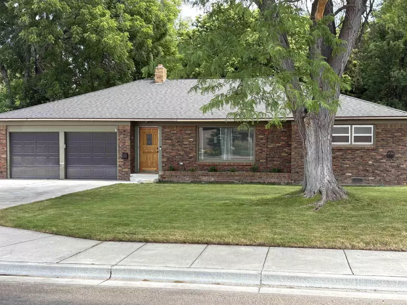 1715 S 10th Ave, Caldwell, ID 83605