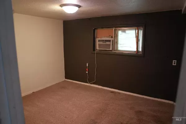 Homedale, ID 83628,3789 Pioneer Rd