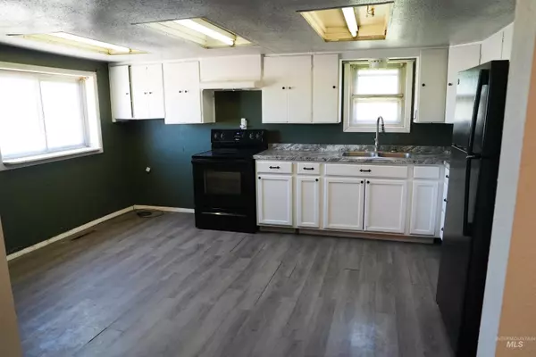 Homedale, ID 83628,3789 Pioneer Rd