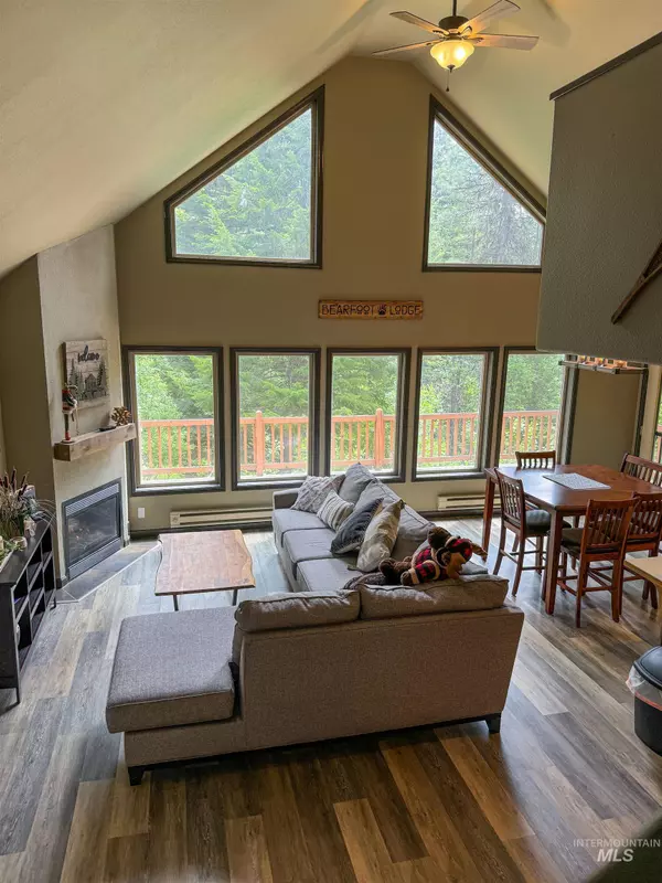 Mccall, ID 83638,1425 Paul Bunyan Road