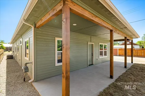 Homedale, ID 83628,212 N 2nd St W