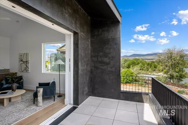 Garden City, ID 83714,339 E Palapa Lane