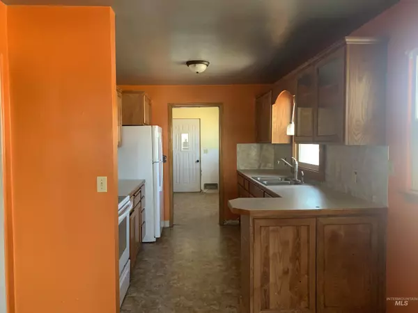 Paul, ID 83347,124 N Main