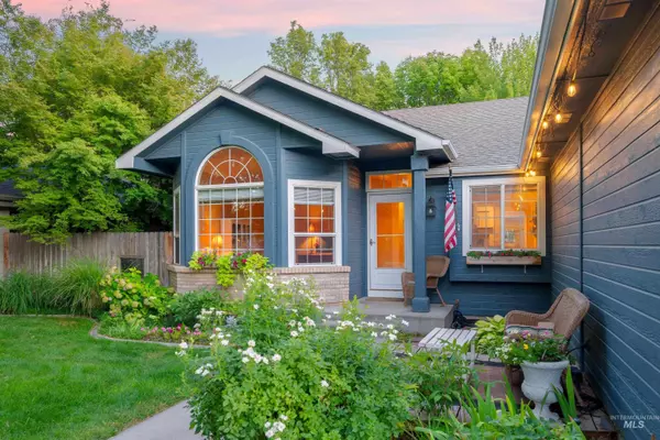 4089 W Blue Creek Dr, Meridian, ID 83642