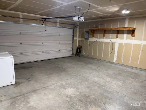 Kuna, ID 83634,2090 N Sparrow Hawk Ave