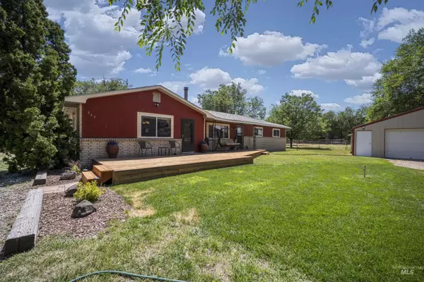 449 SE Sunrise Dr, Mountain Home, ID 83647-6120