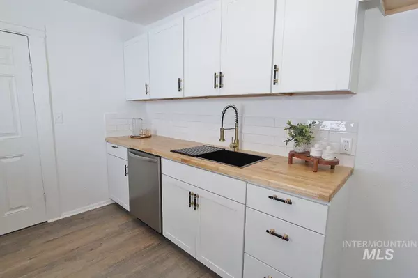 Nampa, ID 83651,1708 1st. St. S