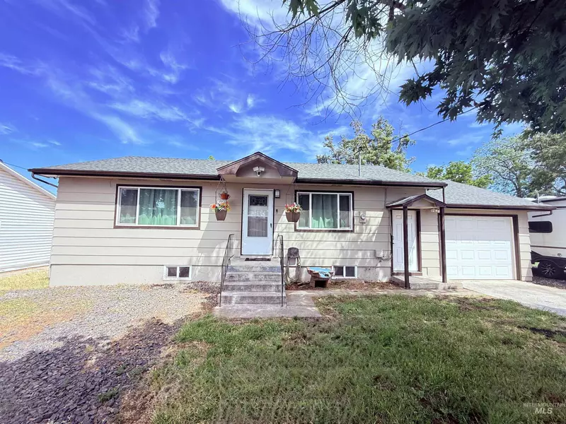 829 14th Street, Clarkston, WA 99403