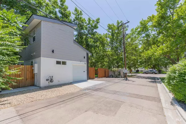 Nampa, ID 83686,712 E Sheridan