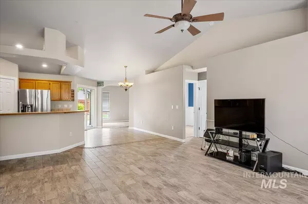 Meridian, ID 83642,4460 W Thorn Creek St