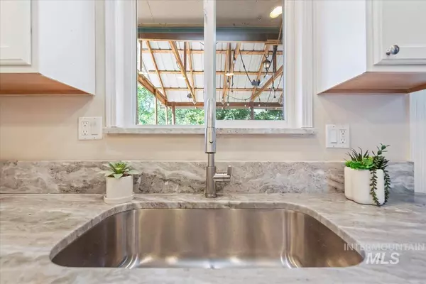 Boise, ID 83704,8715 W Kiggins Ct.