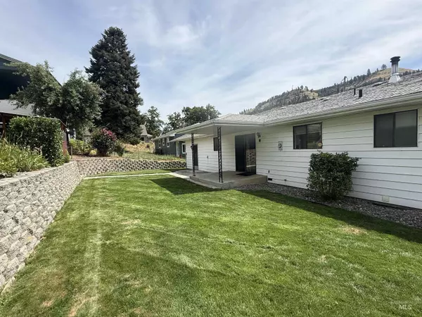 Juliaetta, ID 83535,207 State Street