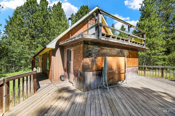 Cascade, ID 83611,207 Ponderosa Lane
