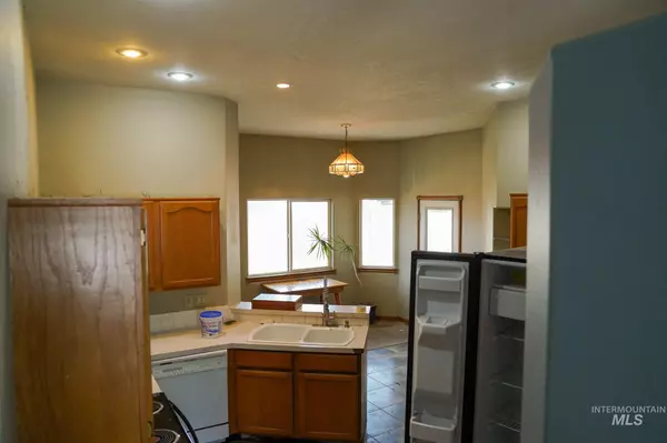 Boise, ID 83713-0000,1011 N Spirea