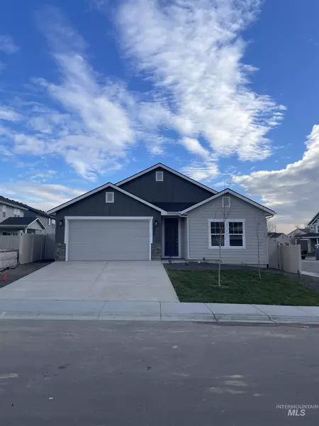 560 S Jake Ave., Kuna, ID 83634