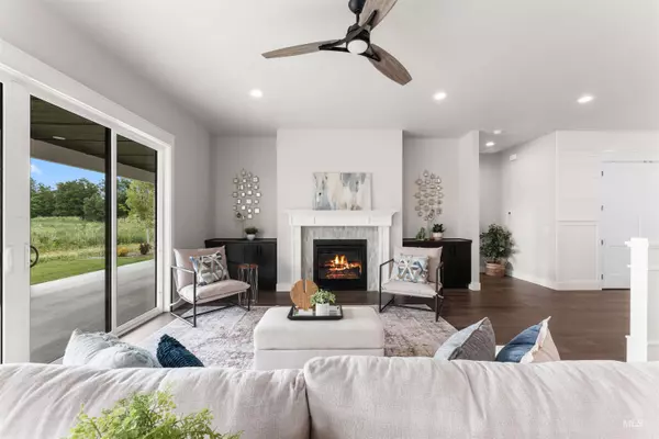 Eagle, ID 83616,6536 W Flathead Lake St