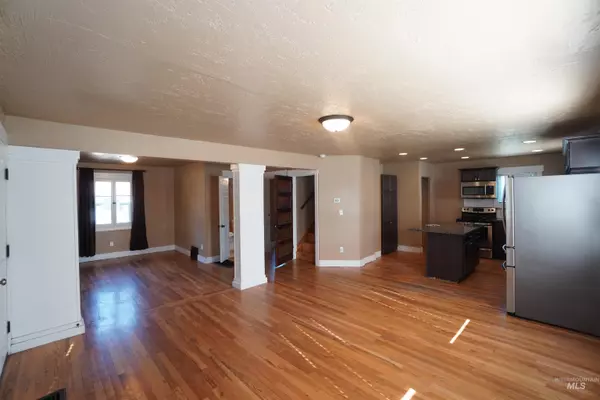 Boise, ID 83706,1202 W Hale St.