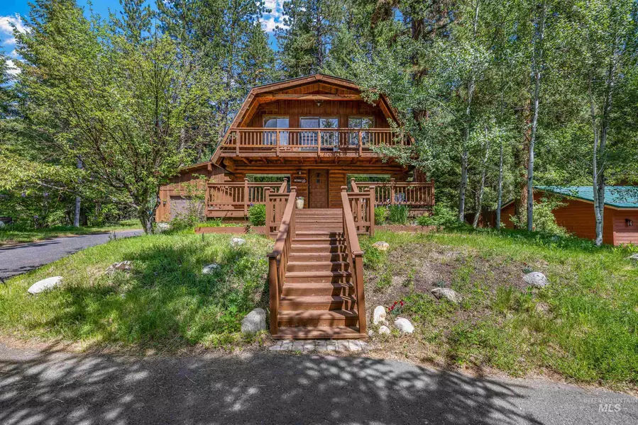 445 Smitty Avenue, Mccall, ID 83638