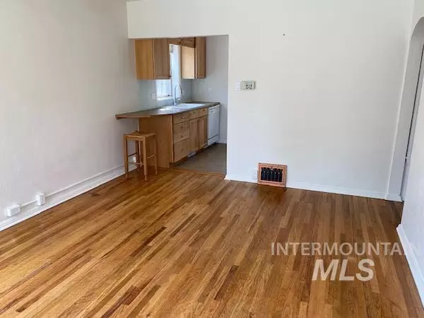 Hailey, ID 83333,12 W Elm Street