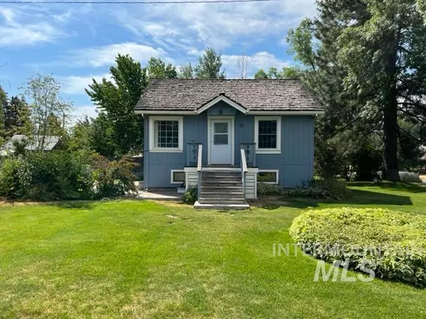 12 W Elm Street, Hailey, ID 83333