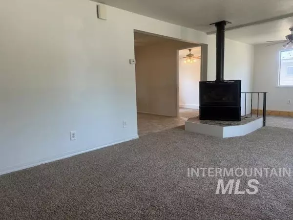 Mountain Home, ID 83647,1215 E 17th N