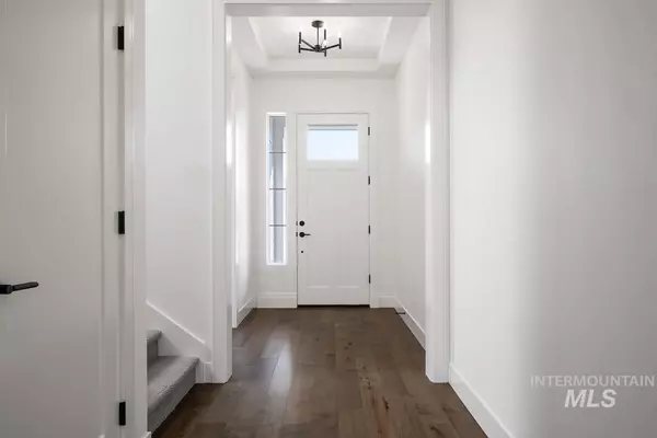 Boise, ID 83714,11732 N Rabbitbrush Way