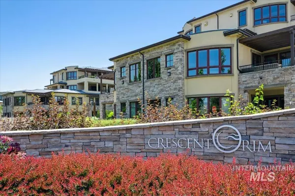 3075 W Crescent Rim Dr, Boise, ID 83706-3067