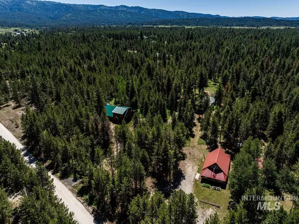 Cascade, ID 83611,9 & 11 Red Fox Drive
