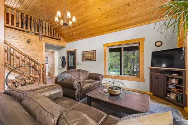 Donnelly, ID 83615,285 Barker Lane