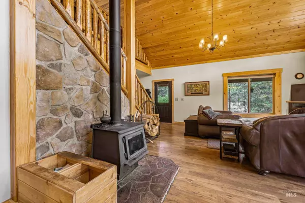 Donnelly, ID 83615,285 Barker Lane