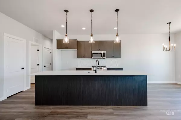 Boise, ID 83709,6610 S Banded Eagle Way