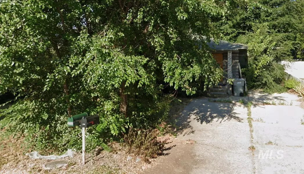 2703 N Woody Dr, Boise, ID 83703